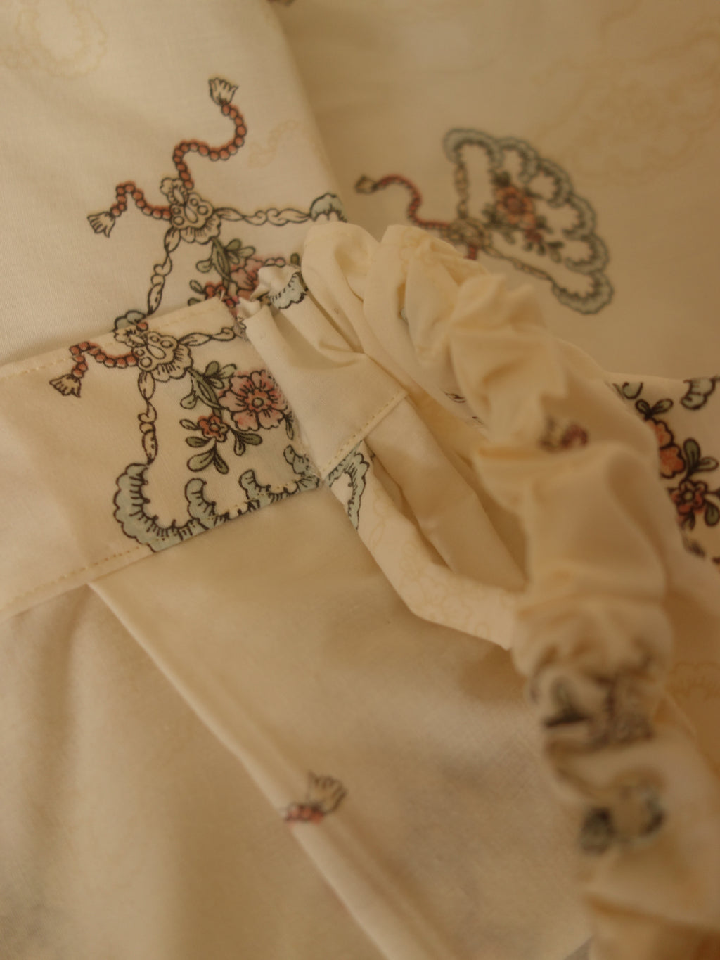 Tea Time Bloomers
