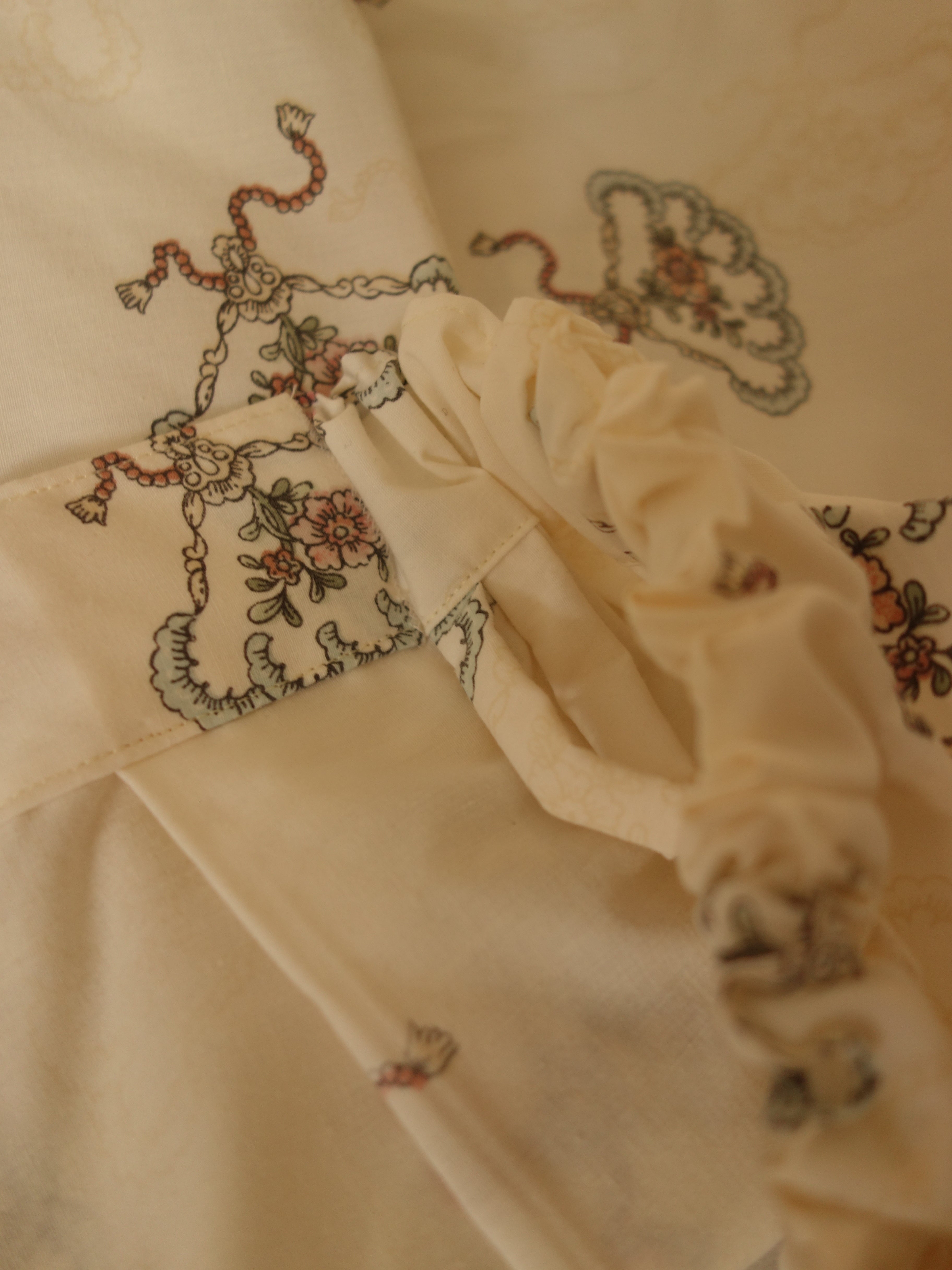 Tea Time Bloomers
