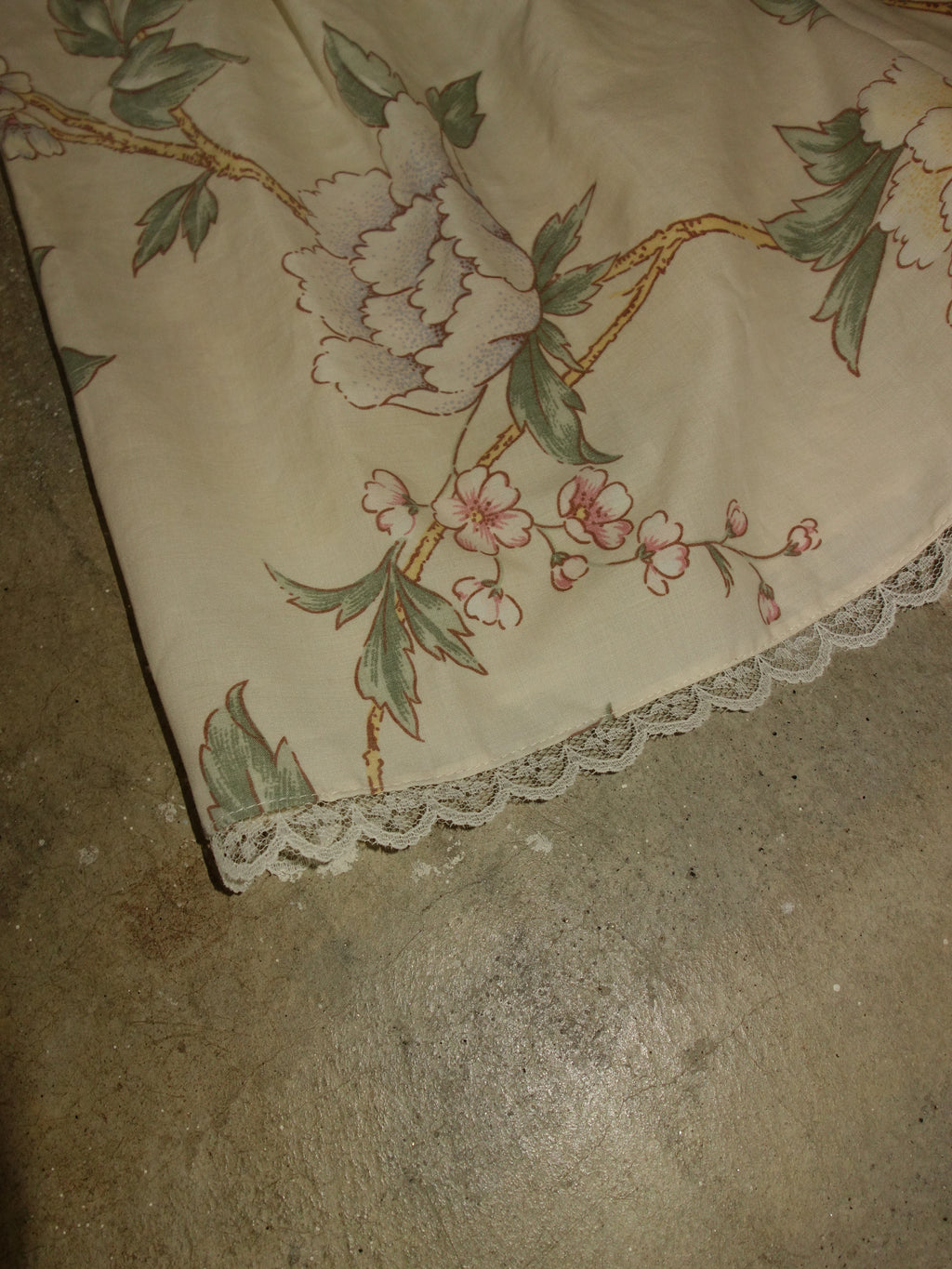 [small] Floral Pillow Shorts