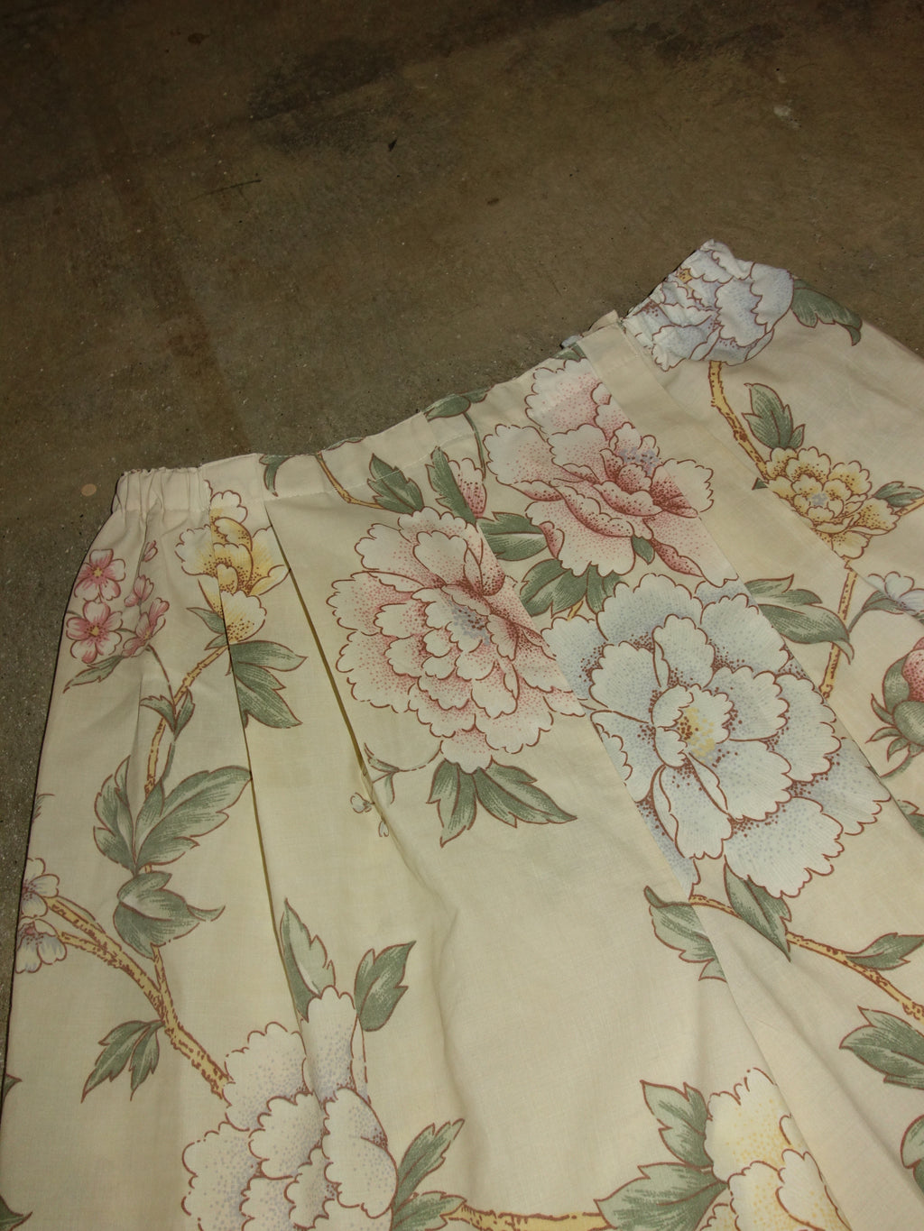 [small] Floral Pillow Shorts