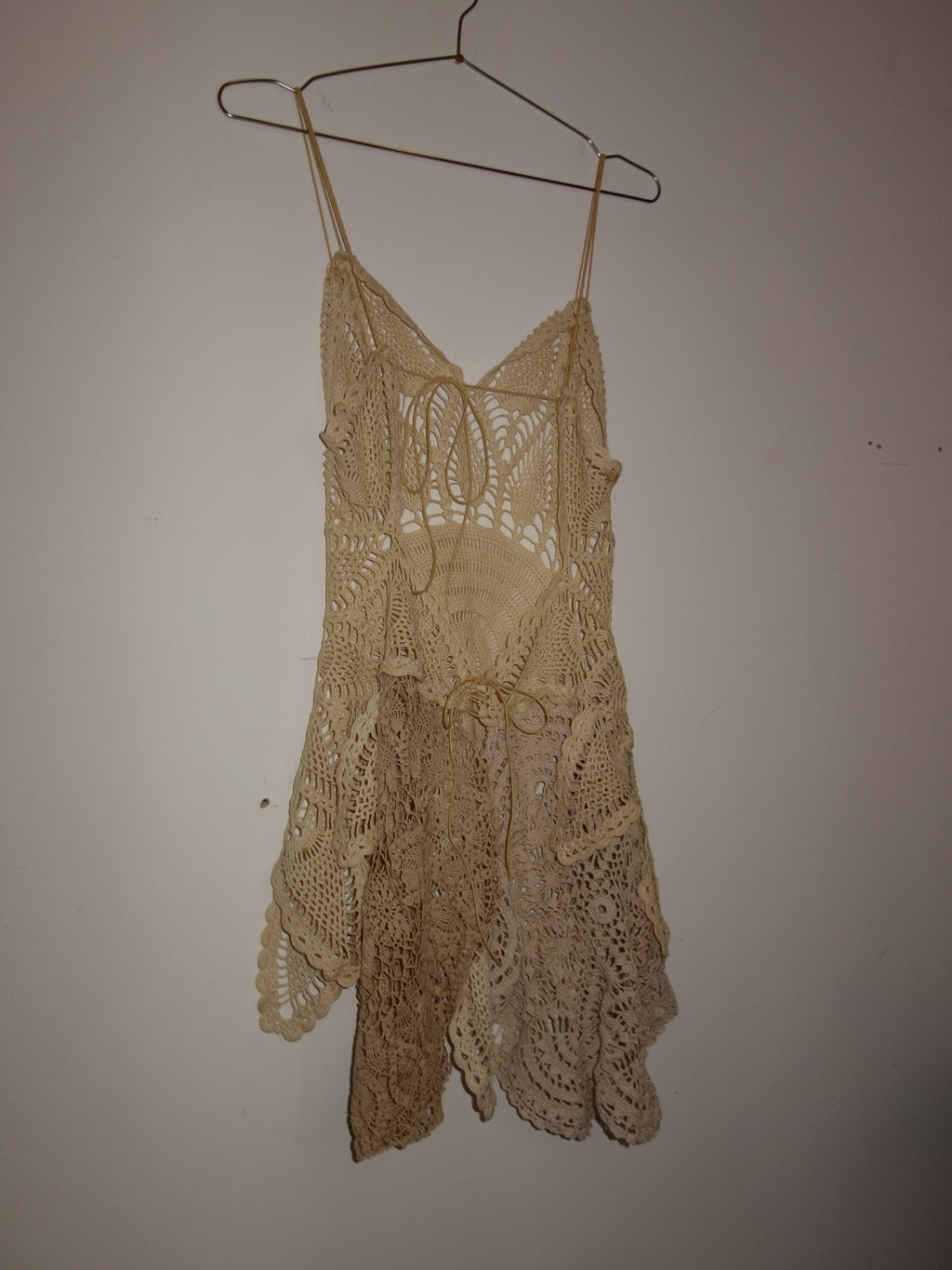 [s/m] doily mini apron dress