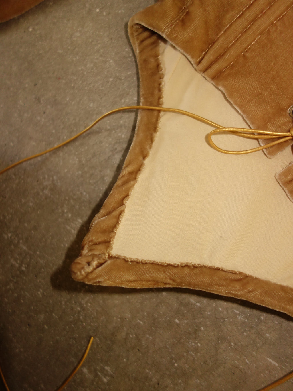 [s] Silk Velvet Corset