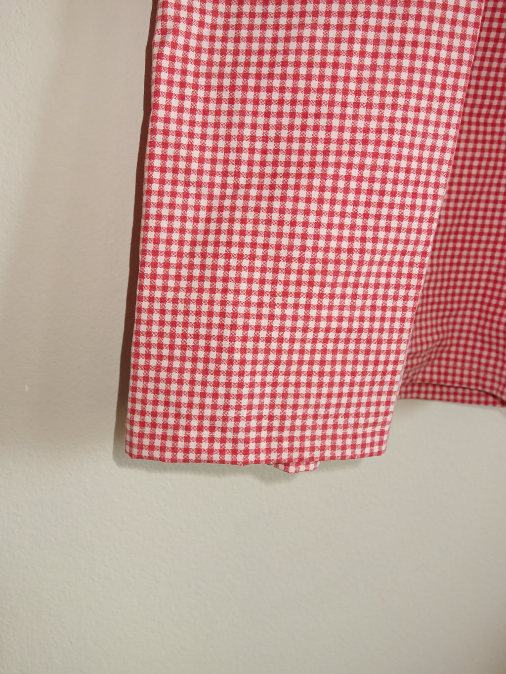 [tall] red gingham 𝑝𝑖𝑙𝑙𝑜𝑤 𝑝𝑎𝑛𝑡𝑠