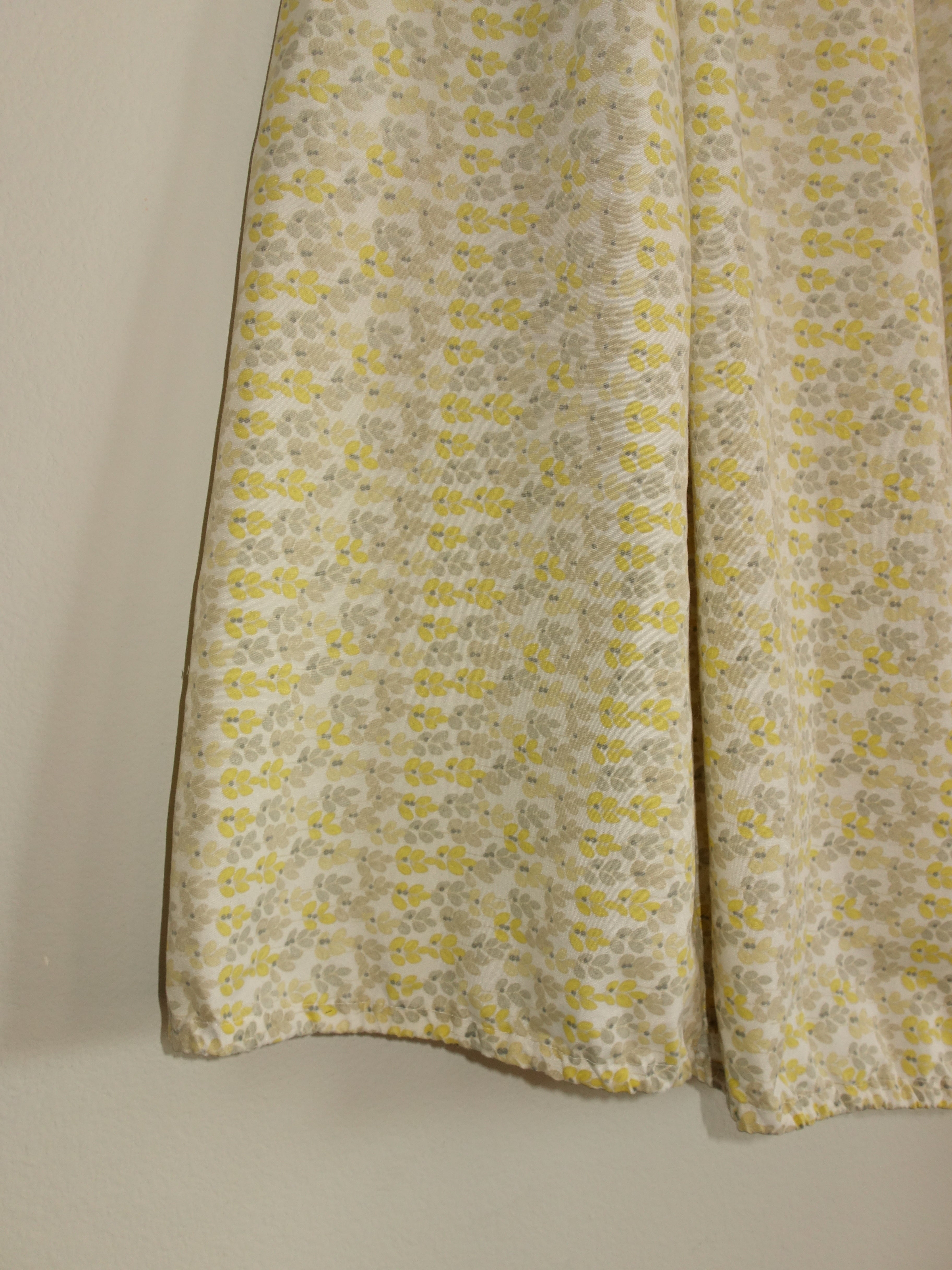 [+size] yellow flower field 𝑝𝑖𝑙𝑙𝑜𝑤 𝑝𝑎𝑛𝑡𝑠