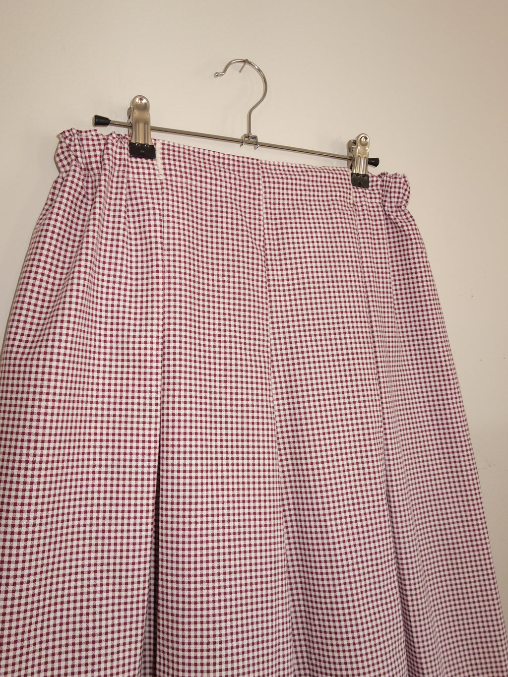 [low-rise] burgundy gingham 𝑝𝑖𝑙𝑙𝑜𝑤 𝑝𝑎𝑛𝑡𝑠
