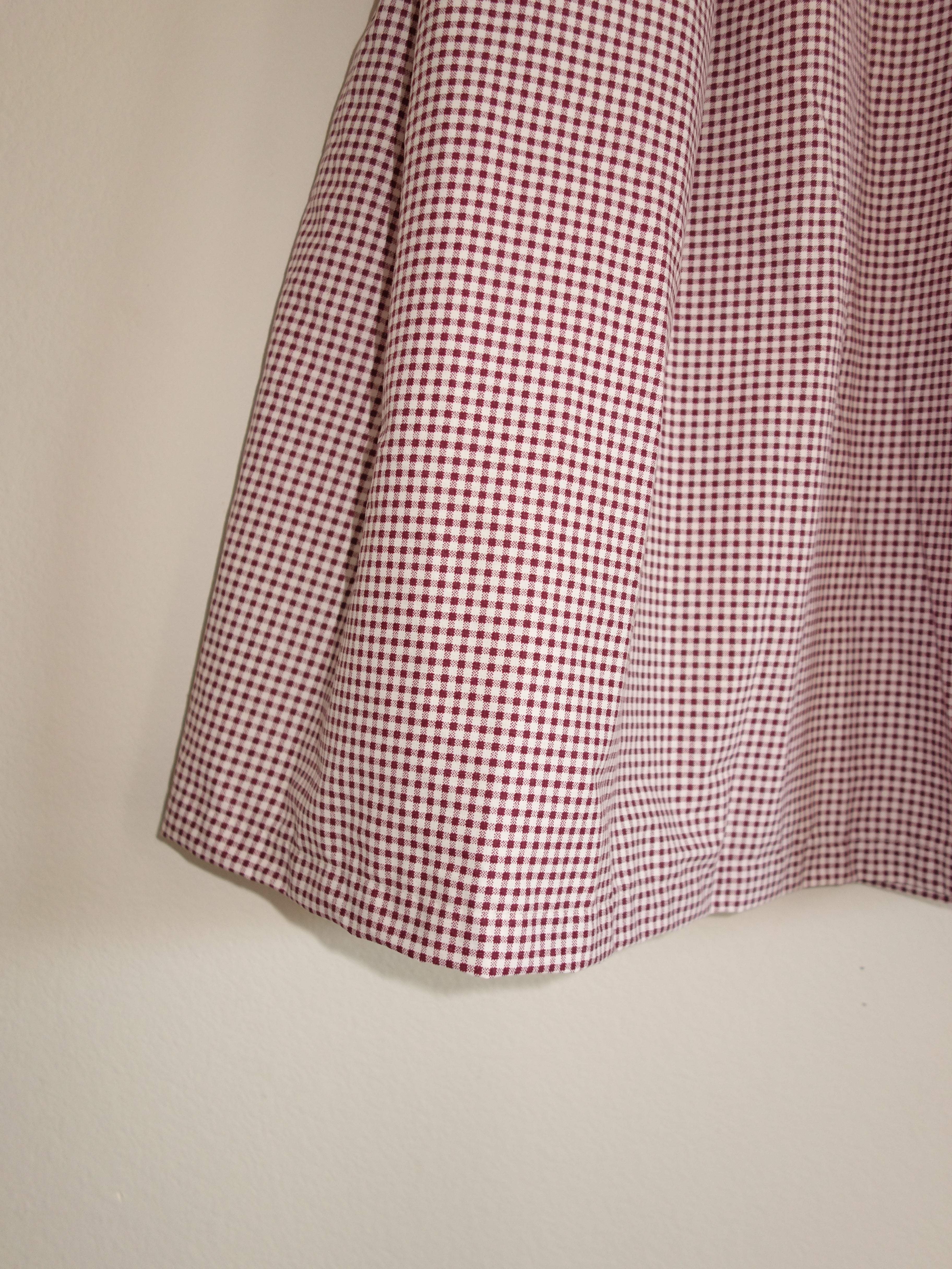 burgundy gingham 𝑝𝑖𝑙𝑙𝑜𝑤 𝑝𝑎𝑛𝑡𝑠