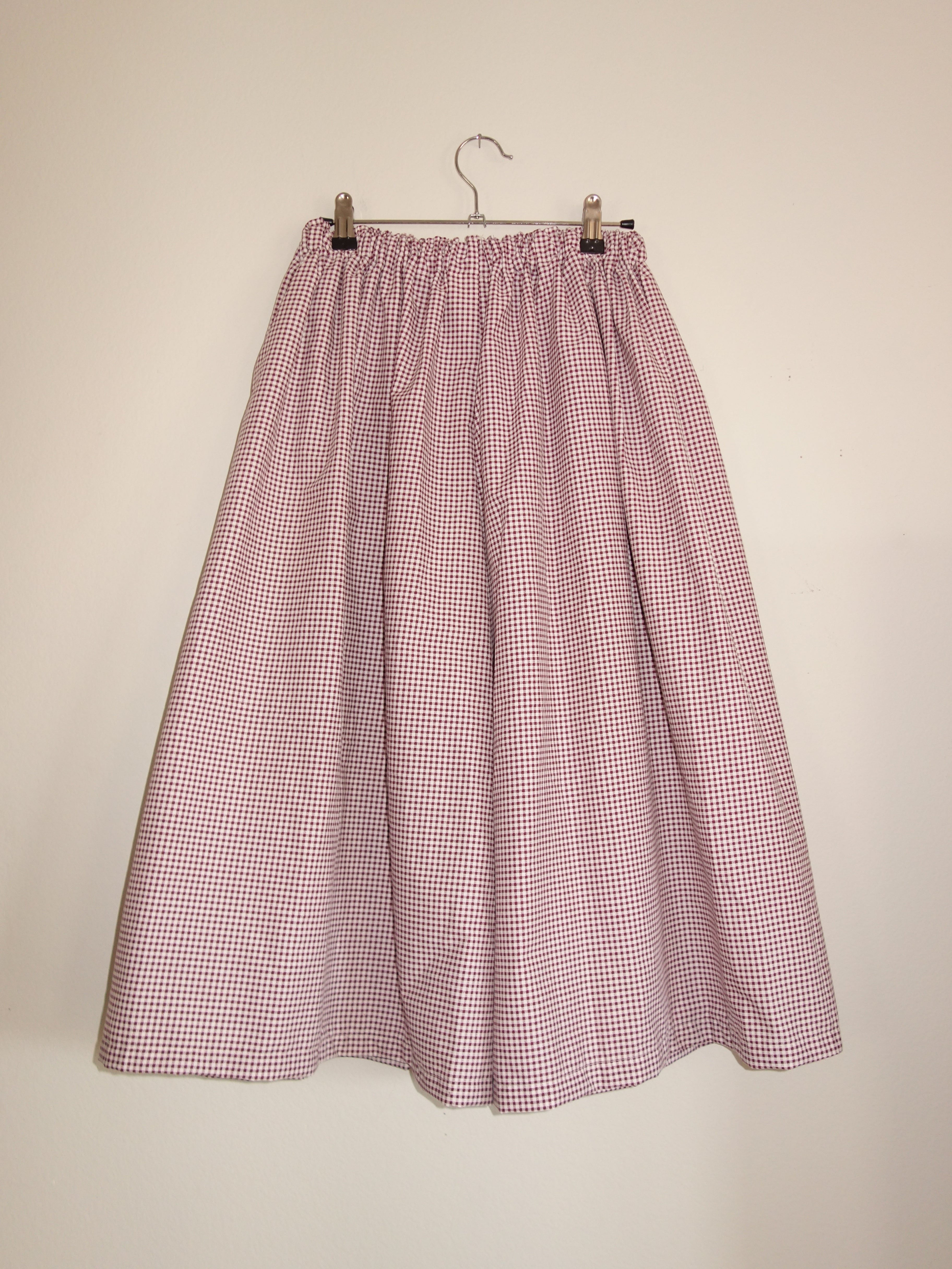 burgundy gingham 𝑝𝑖𝑙𝑙𝑜𝑤 𝑝𝑎𝑛𝑡𝑠