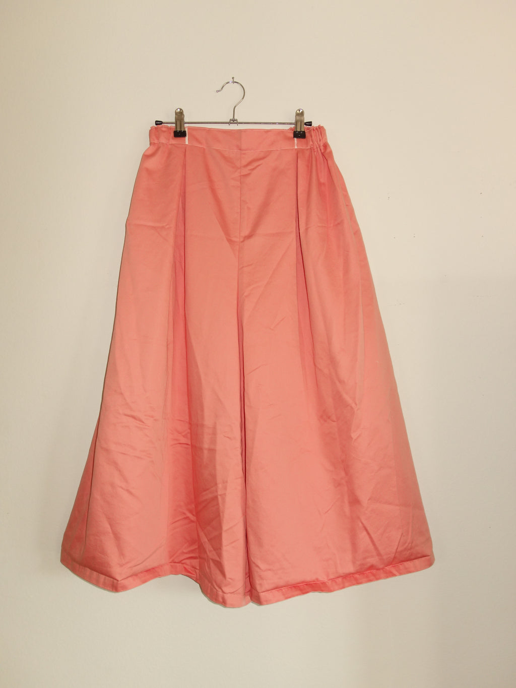 coral cotton 𝑝𝑖𝑙𝑙𝑜𝑤 𝑝𝑎𝑛𝑡𝑠