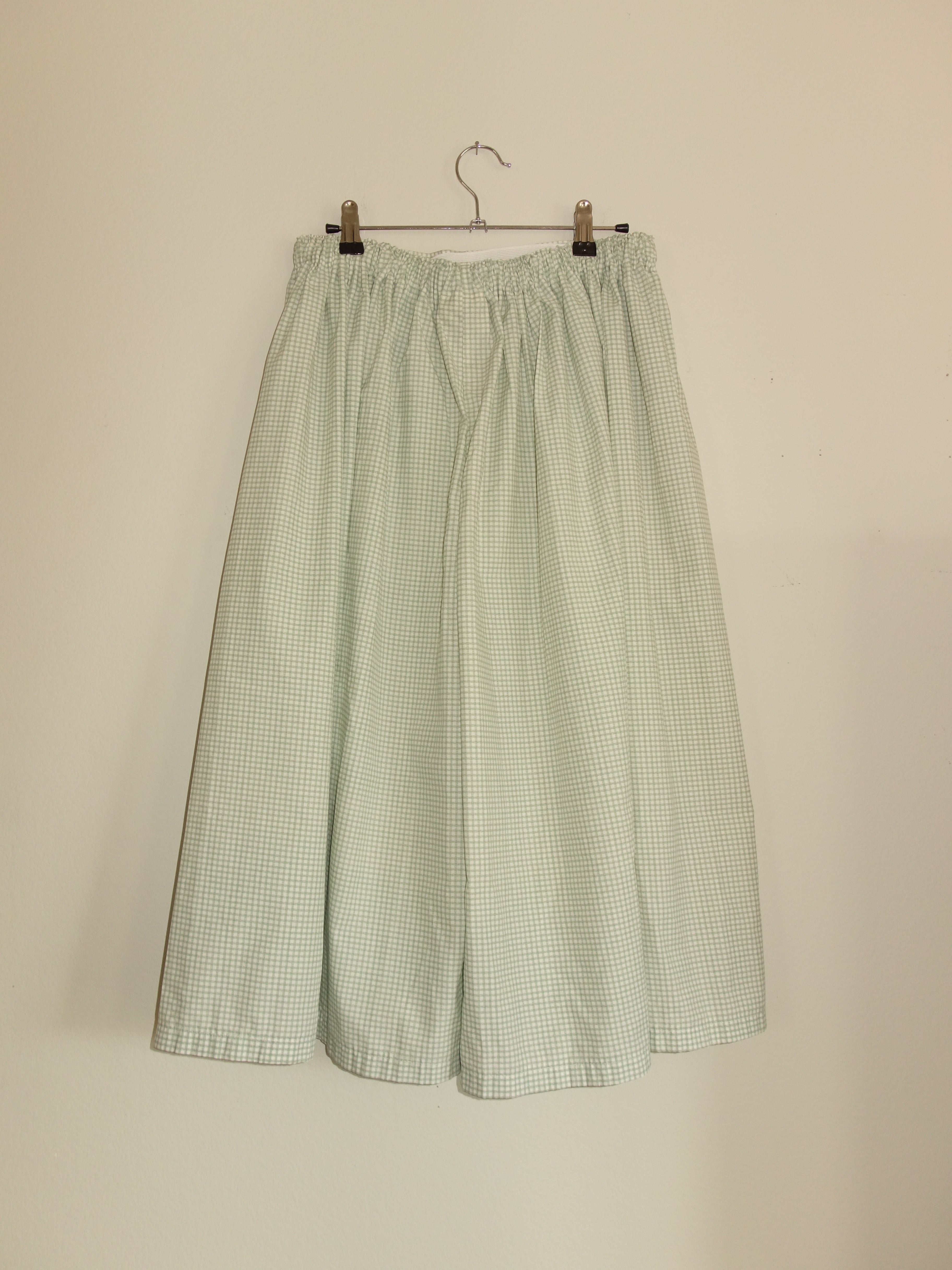 green small gingham 𝑝𝑖𝑙𝑙𝑜𝑤 𝑝𝑎𝑛𝑡𝑠