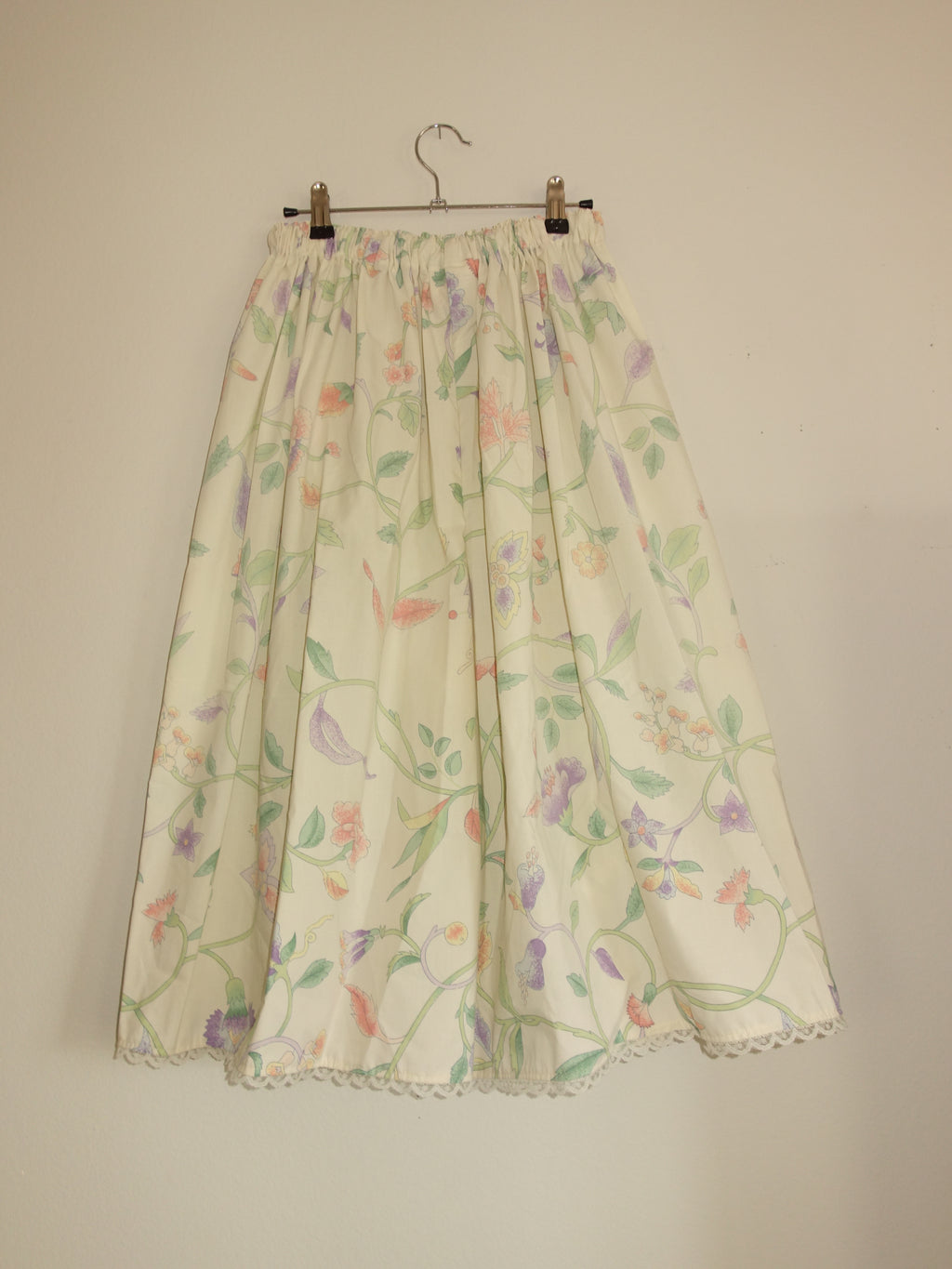 japanese floral 𝑝𝑖𝑙𝑙𝑜𝑤 𝑝𝑎𝑛𝑡𝑠 w lace trim
