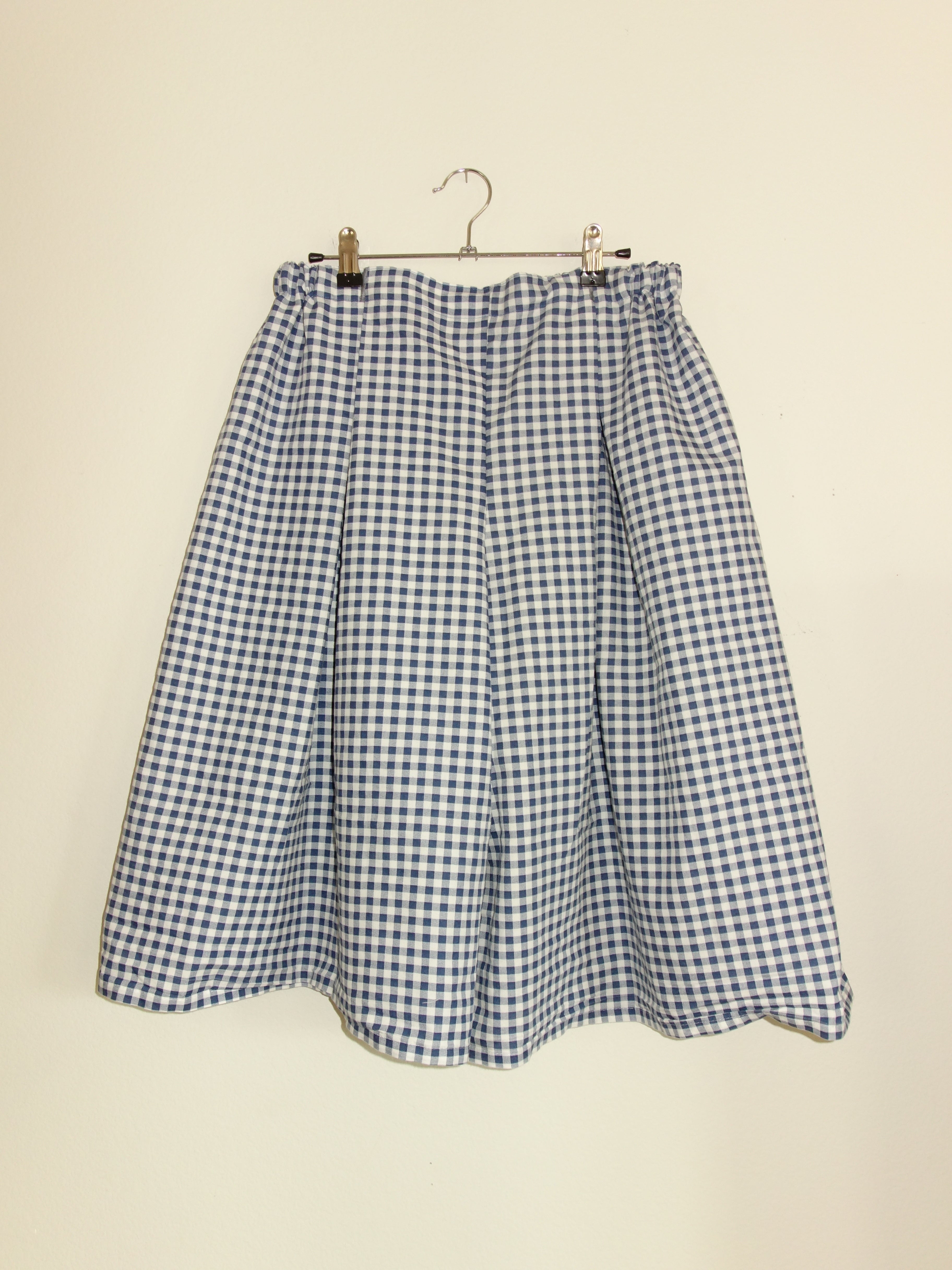 navy gingham 𝑝𝑖𝑙𝑙𝑜𝑤 𝑝𝑎𝑛𝑡𝑠