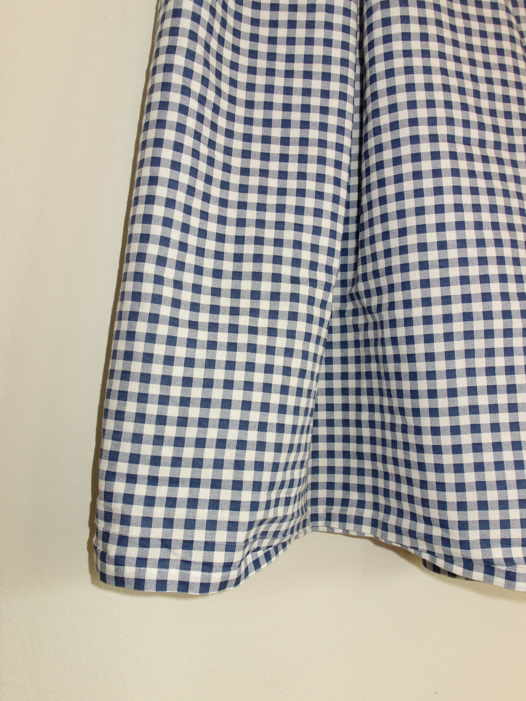 navy gingham 𝑝𝑖𝑙𝑙𝑜𝑤 𝑝𝑎𝑛𝑡𝑠