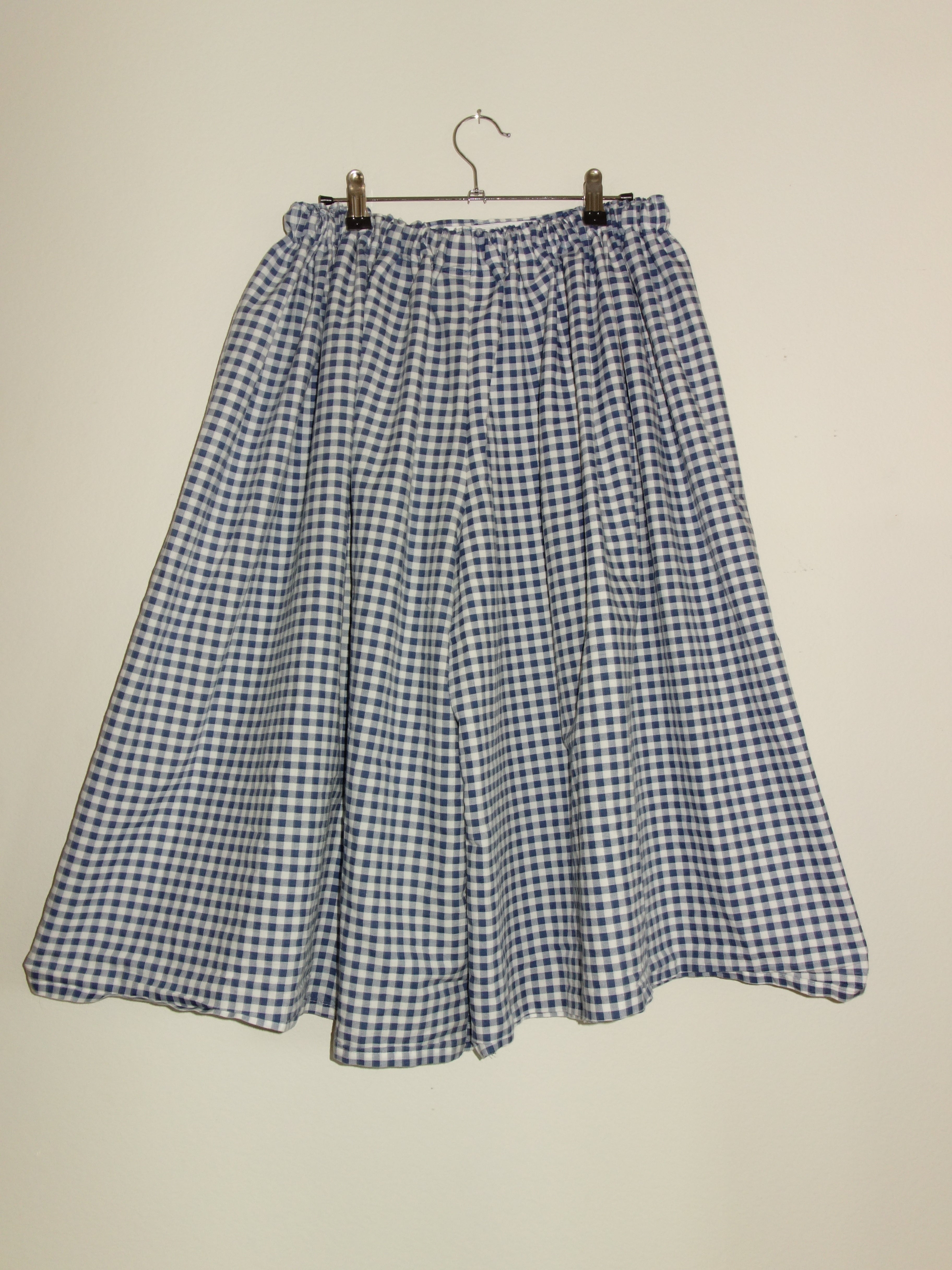 navy gingham 𝑝𝑖𝑙𝑙𝑜𝑤 𝑝𝑎𝑛𝑡𝑠