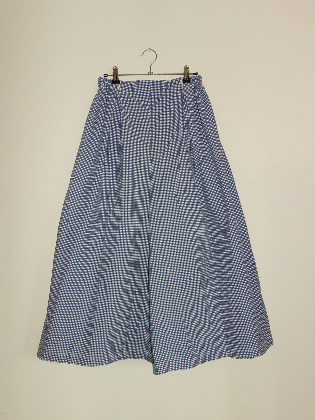 small navy gingham 𝑝𝑖𝑙𝑙𝑜𝑤 𝑝𝑎𝑛𝑡𝑠