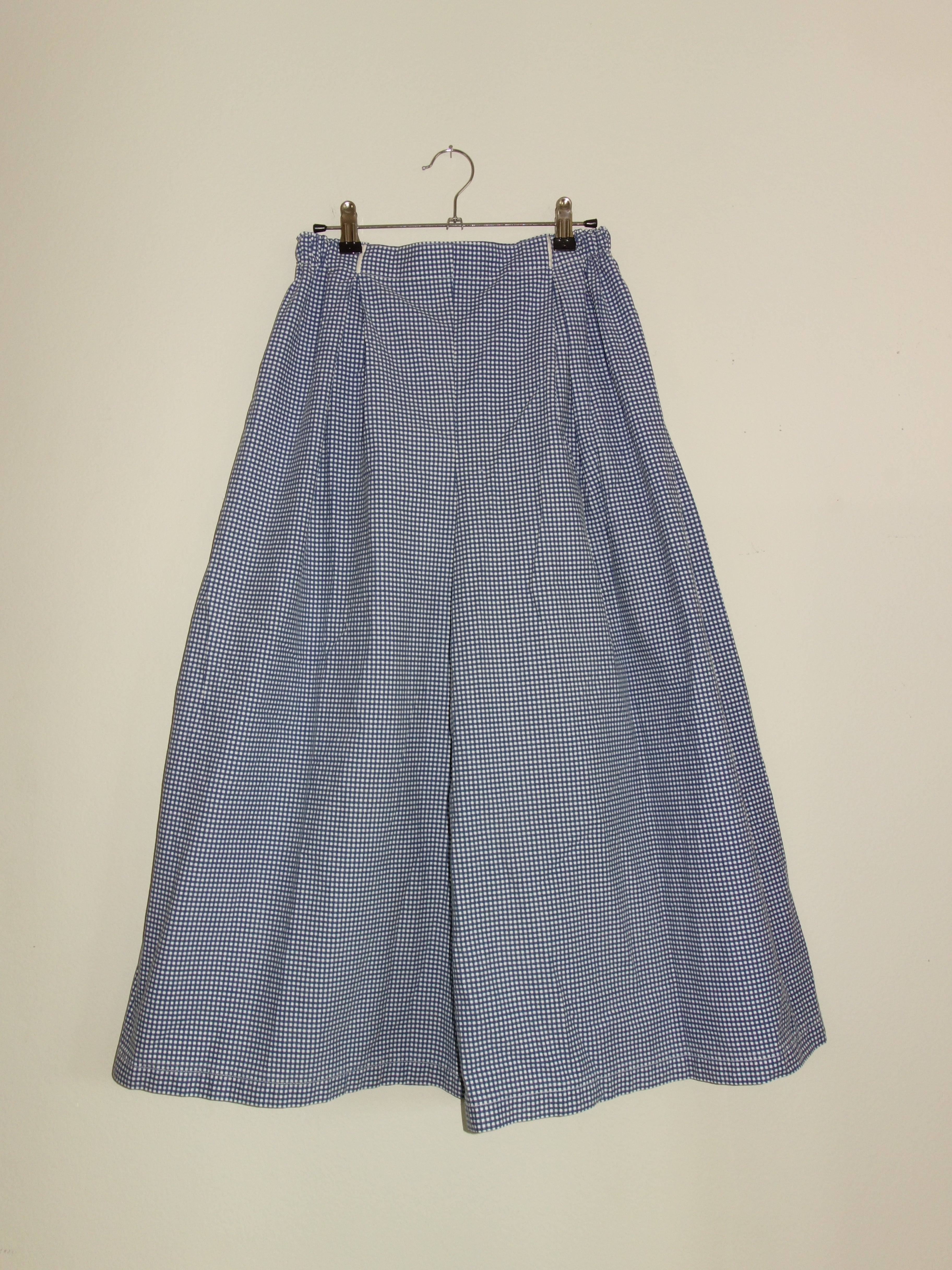 small navy gingham 𝑝𝑖𝑙𝑙𝑜𝑤 𝑝𝑎𝑛𝑡𝑠