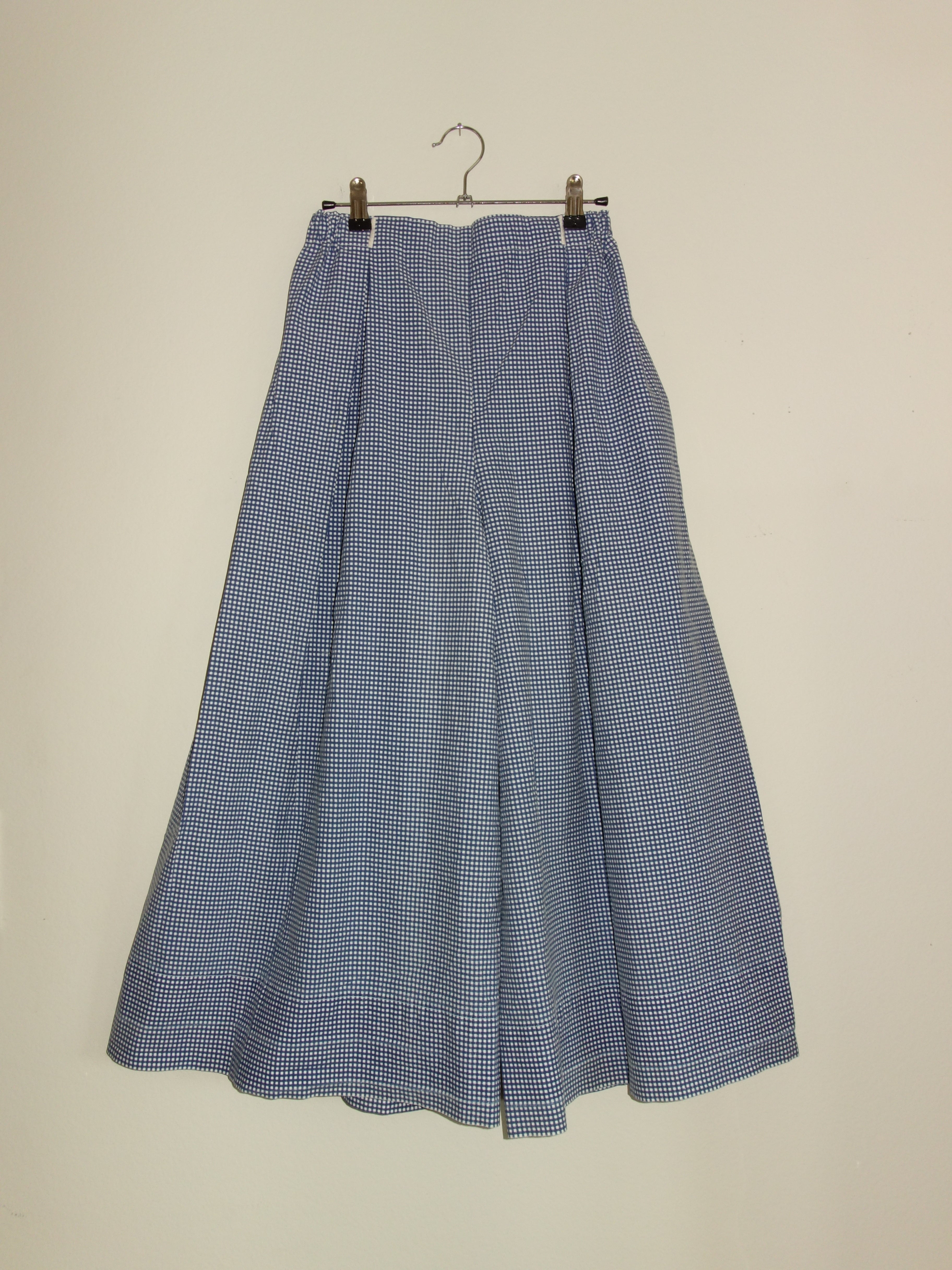 small navy gingham 𝑝𝑖𝑙𝑙𝑜𝑤 𝑝𝑎𝑛𝑡𝑠