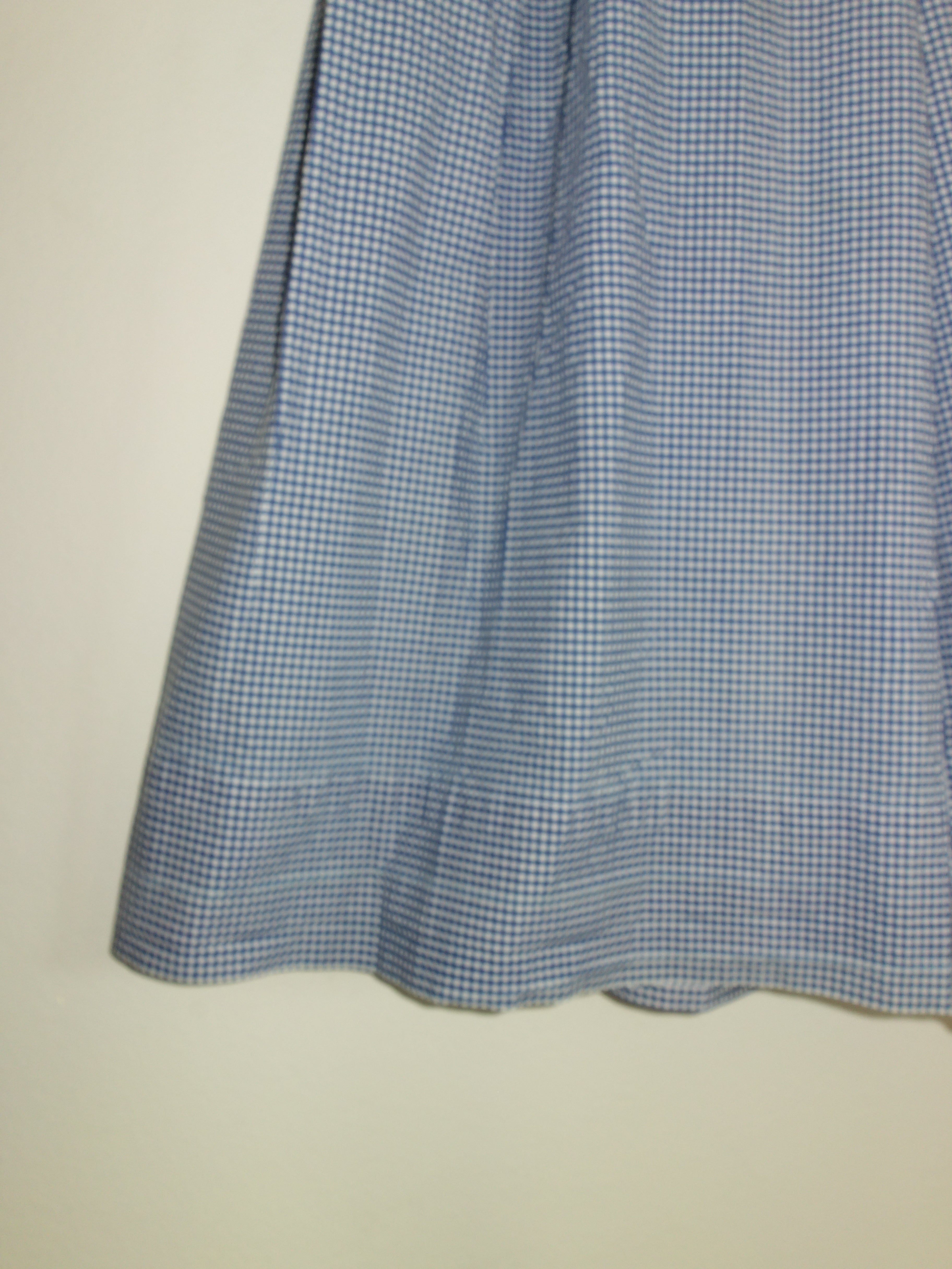 small navy gingham 𝑝𝑖𝑙𝑙𝑜𝑤 𝑝𝑎𝑛𝑡𝑠