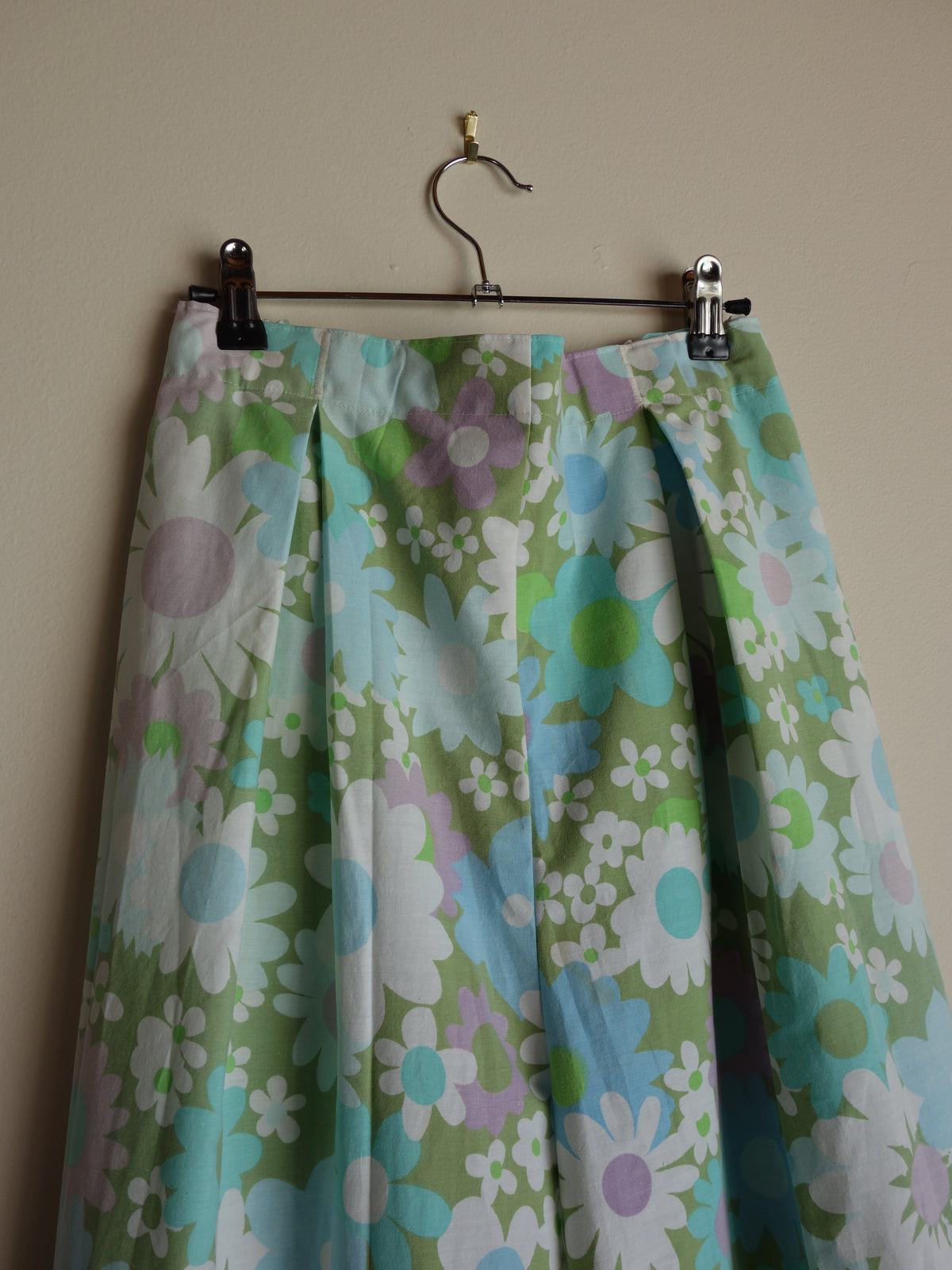 [tall] vintage floral 𝑝𝑖𝑙𝑙𝑜𝑤 𝑝𝑎𝑛𝑡𝑠