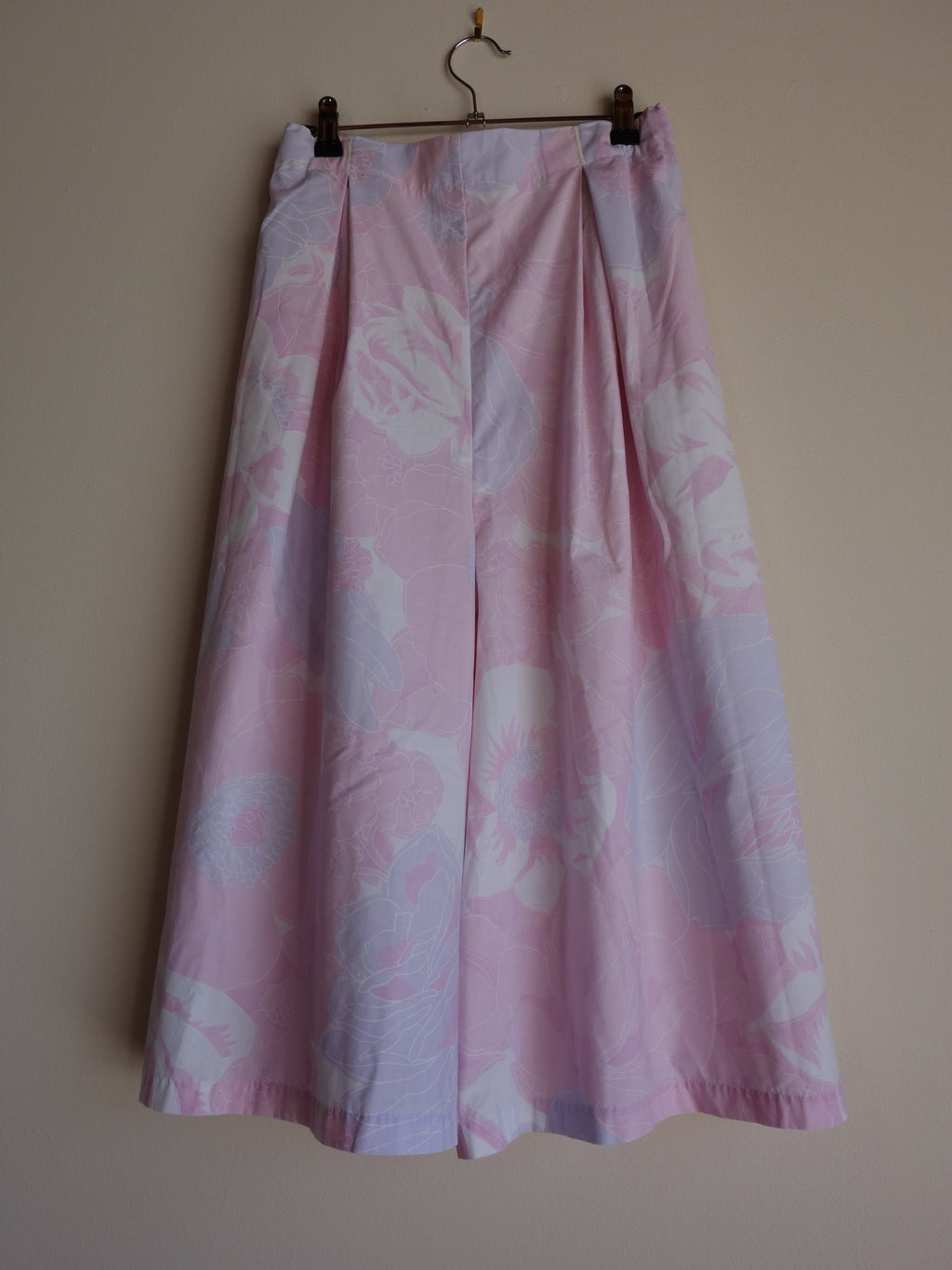 art deco pink 𝑝𝑖𝑙𝑙𝑜𝑤 𝑝𝑎𝑛𝑡𝑠