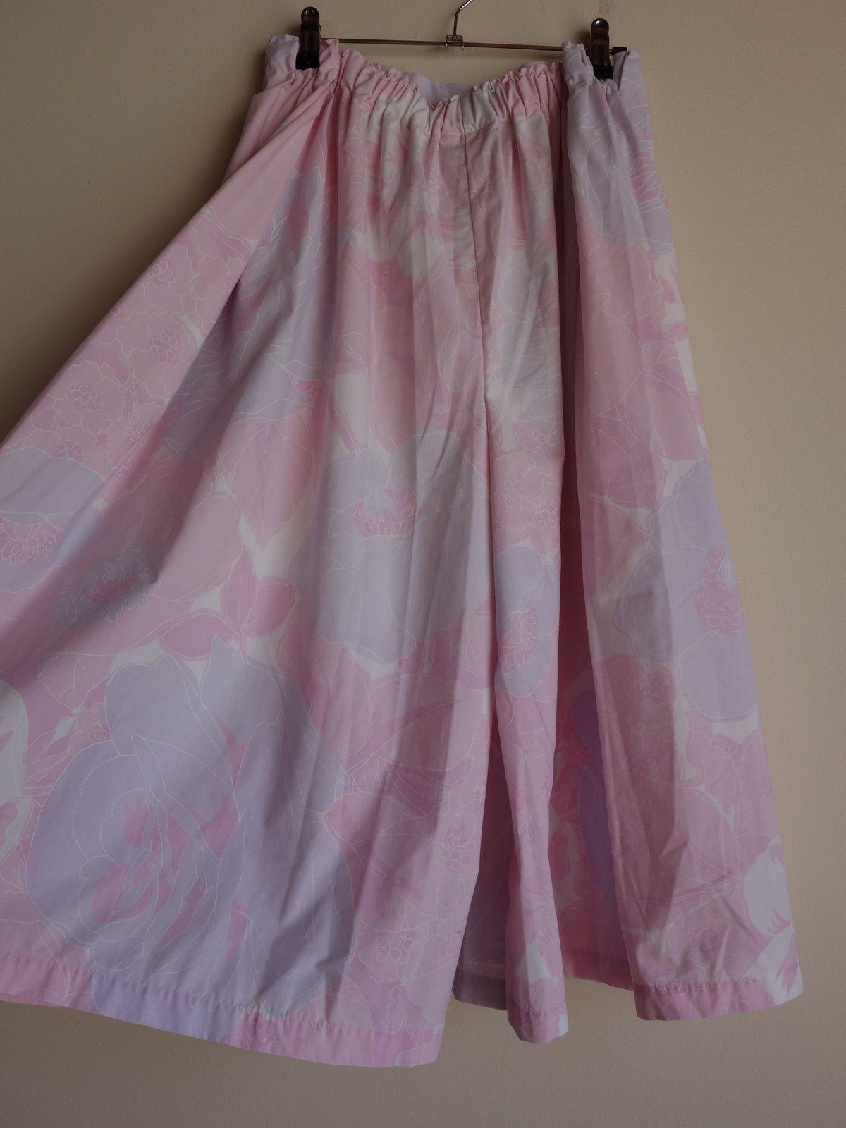 art deco pink 𝑝𝑖𝑙𝑙𝑜𝑤 𝑝𝑎𝑛𝑡𝑠