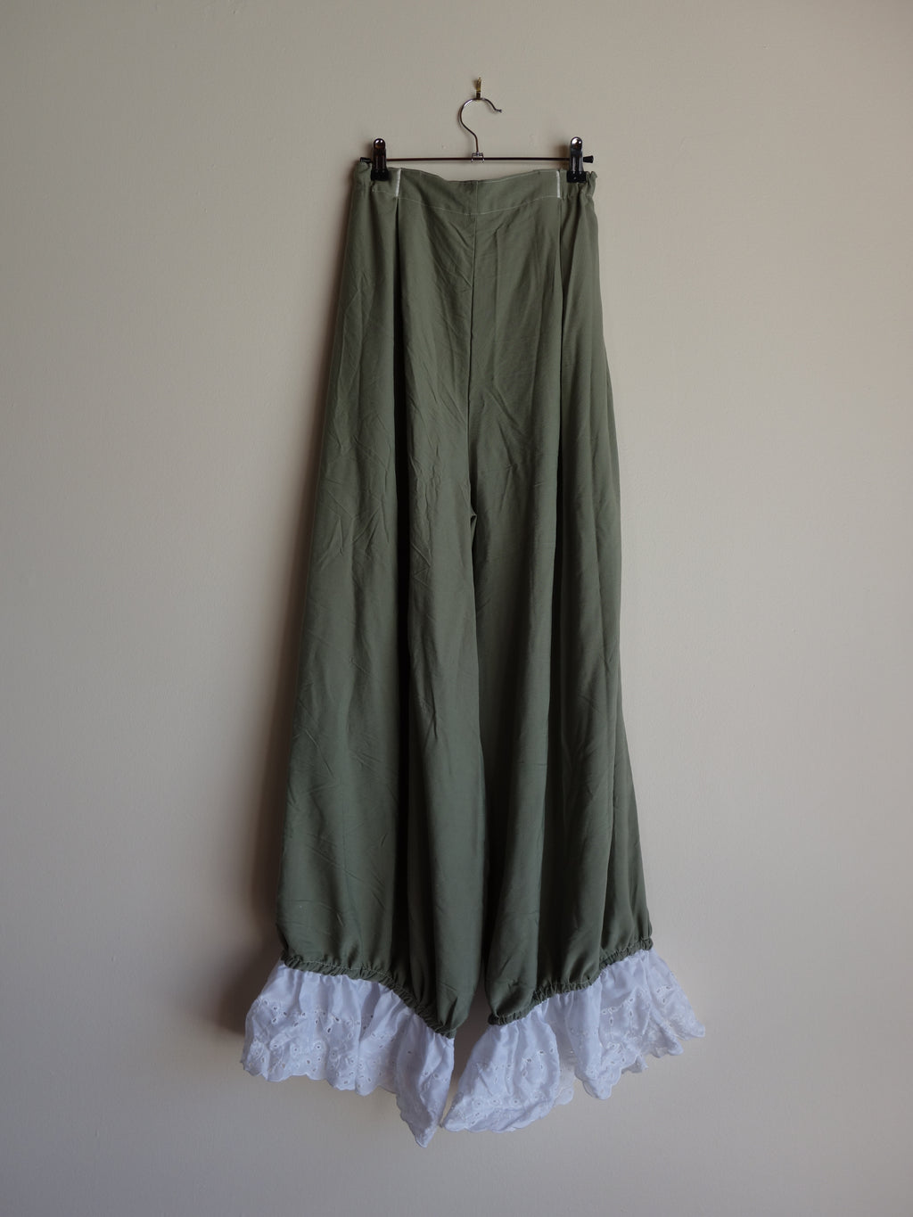 [tall] green olive 𝑝𝑖𝑙𝑙𝑜𝑤 𝑝𝑎𝑛𝑡𝑠 w cotton ankles