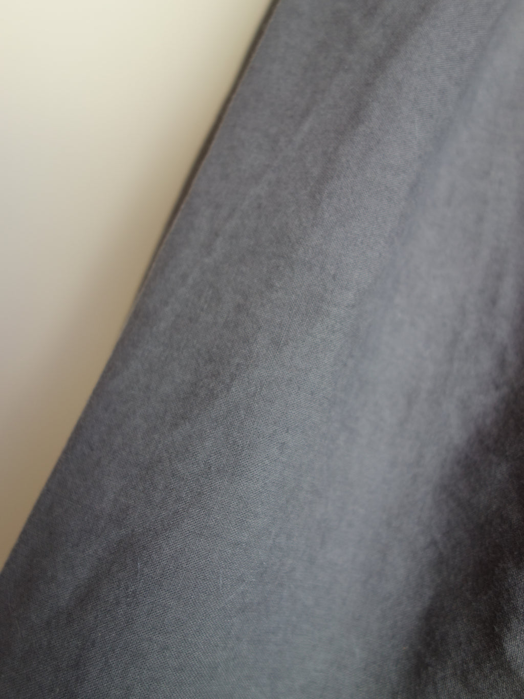 dark grey cotton 𝑝𝑖𝑙𝑙𝑜𝑤 𝑝𝑎𝑛𝑡𝑠